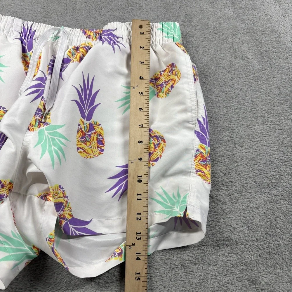Chubbies Pineapple Print Lined Swim Shorts Trunks Men's Size Medium